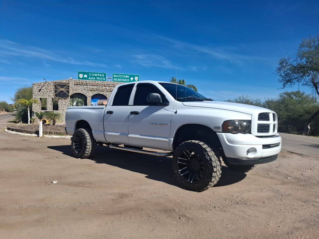 RAM 1500 2004 Accesorizada